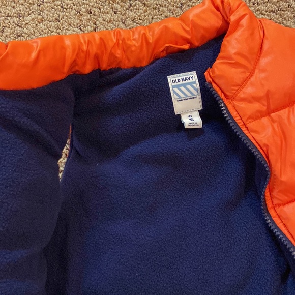 Old navy 4T vest - Picture 2 of 2